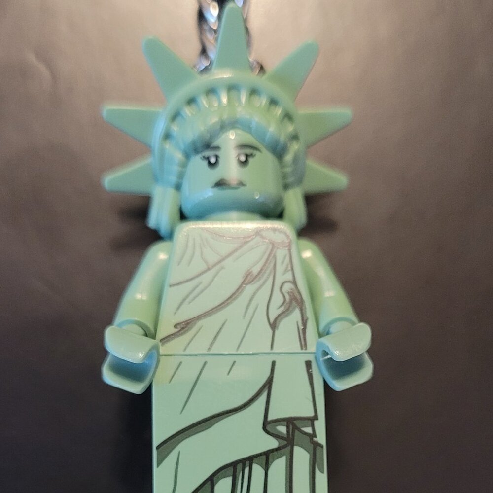 LEGO Statue of Liberty Keychain - Unique Collectible! - Fun Accessory for Fans!